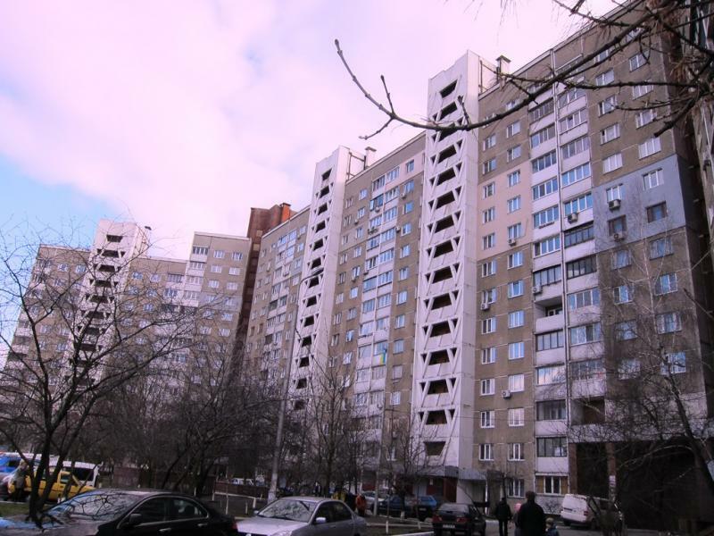 Киев, Академика Заболотного ул., 90