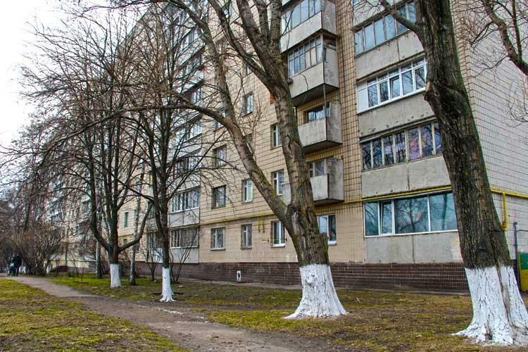 Киев, Автозаводская ул., 89А