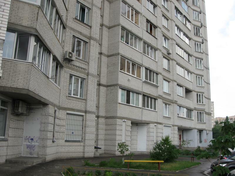 Киев, Академика Булаховского ул., 5Б