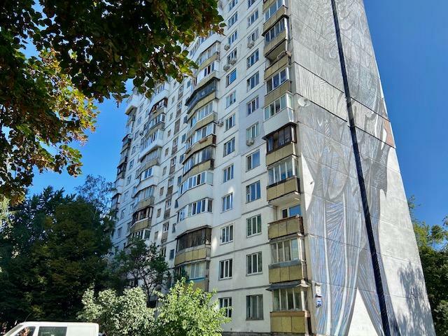 Київ, Булаховського Академіка вул., 40