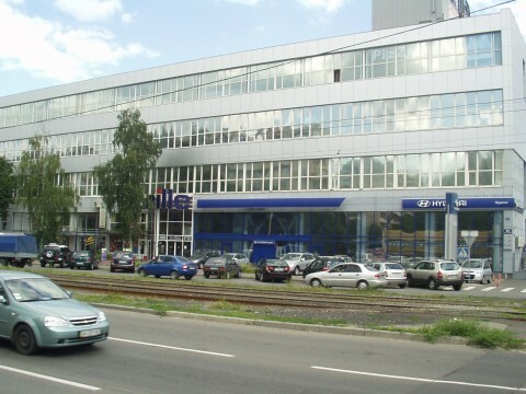 Київ, Автозаводська вул., 24