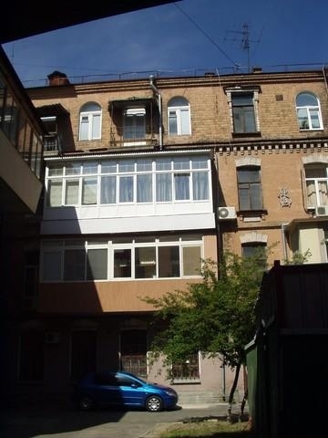 Киев, Ярославов Вал ул., 26Б