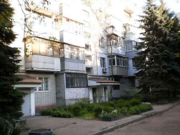 Продаж 1-кімнатної квартири 37 м², Новокримська вул., 1