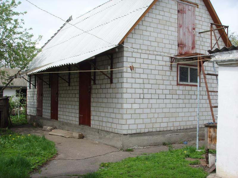 Житомирская обл., Попельнянский район, пгт Попельня, Рыльского ул., 8