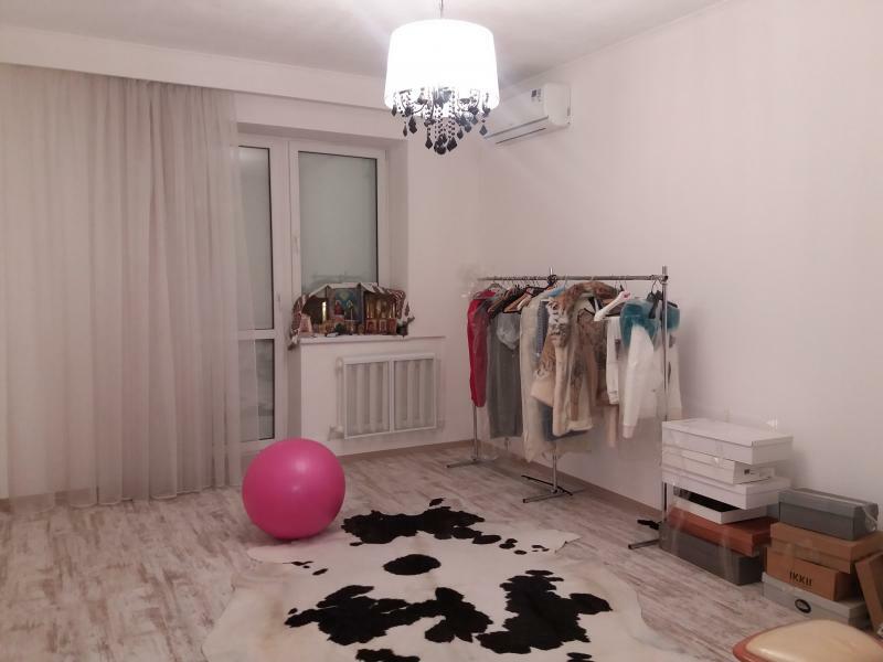 Оренда 1-кімнатної квартири 81 м², Європейська вул., 30