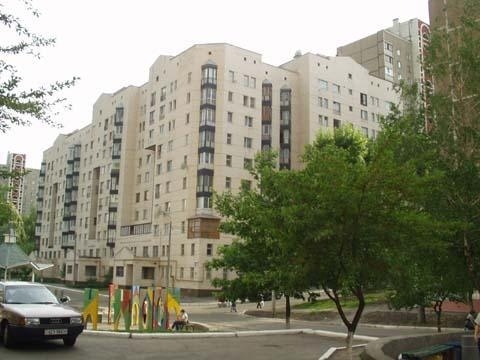 Продажа 4-комнатной квартиры 100 м², Печенежская ул., 16