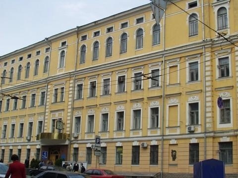 Киев, Пирогова ул., 9