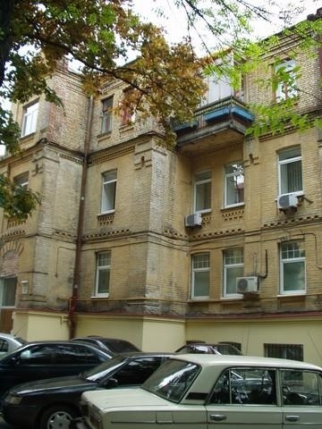 Киев, Пирогова ул., 10В