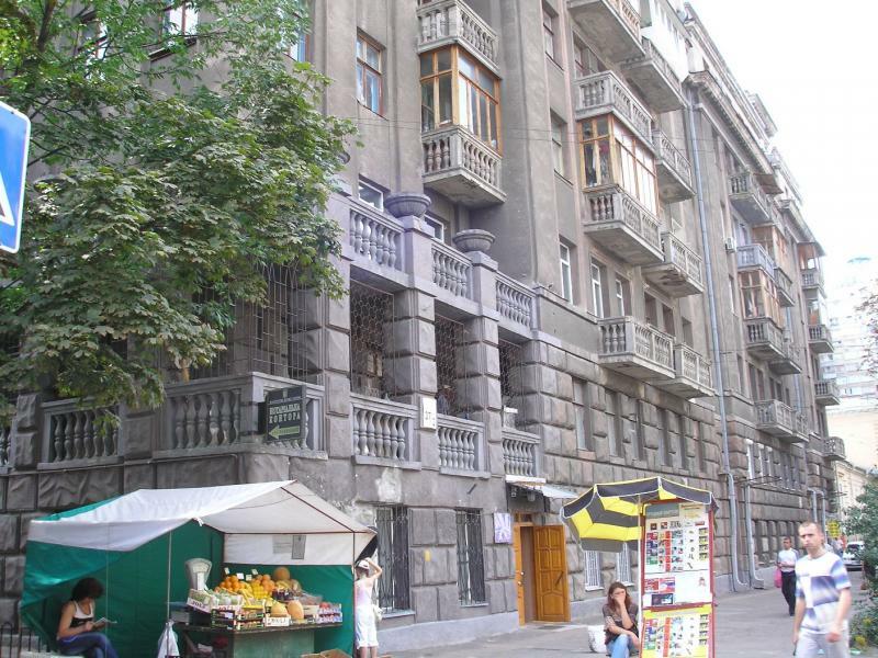 Продаж 4-кімнатної квартири 92 м², Пирогова вул., 2