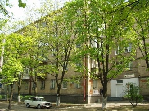 Продажа 3-комнатной квартиры 72 м², Питерская ул., 2