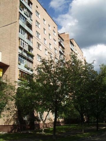 Київ, Поліська вул., 3