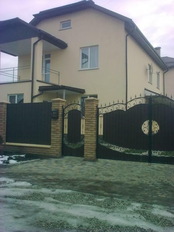 Киевская обл., Броварской район, г. Бровары, Маяковского ул., 3