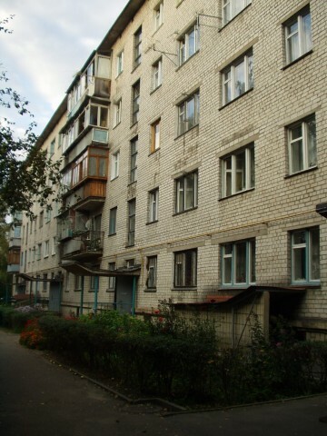 Киев, Метрологическая ул., 8