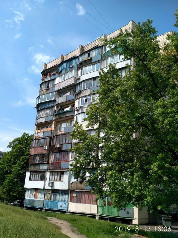 Продаж 1-кімнатної квартири 22 м², Мілютенка вул., 36