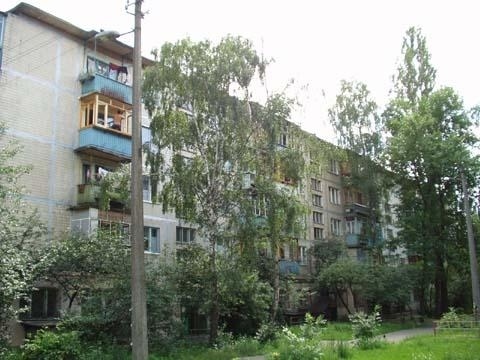 Київ, Кубанської України вул., 21А