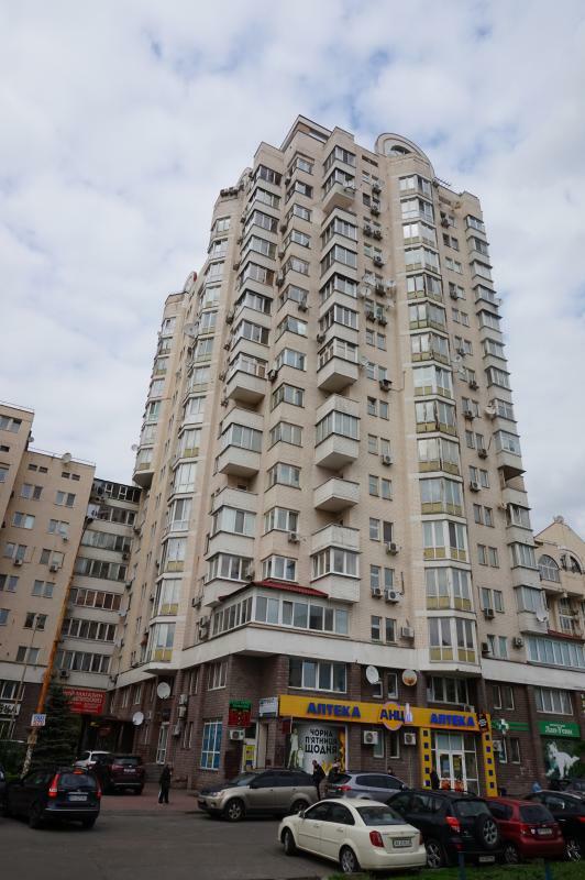 Оренда 3-кімнатної квартири 137 м², Маршала Тимошенка вул., 29