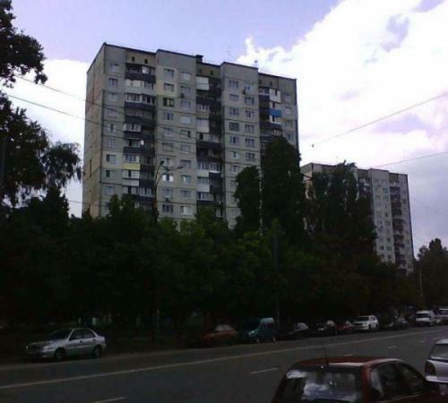 Киев, Маршала Якубовского ул., 9