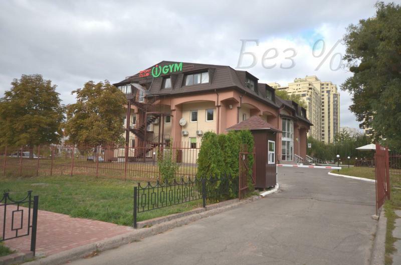 Киев, Маршала Якубовского ул., 8