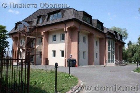 Киев, Маршала Якубовского ул., 8