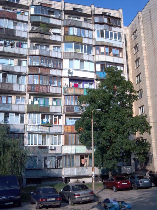 Продаж 1-кімнатної квартири 28 м², Краснопільська вул., 2Б