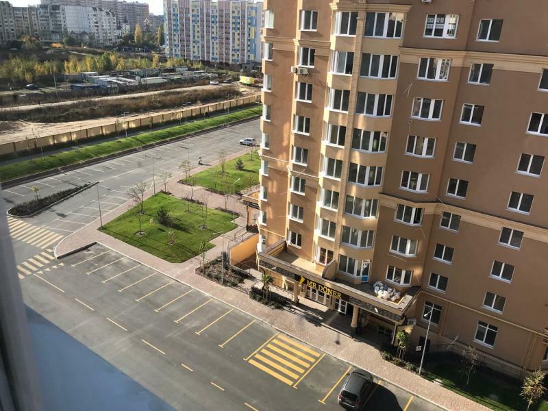 Київ, Зодчих вул., 34