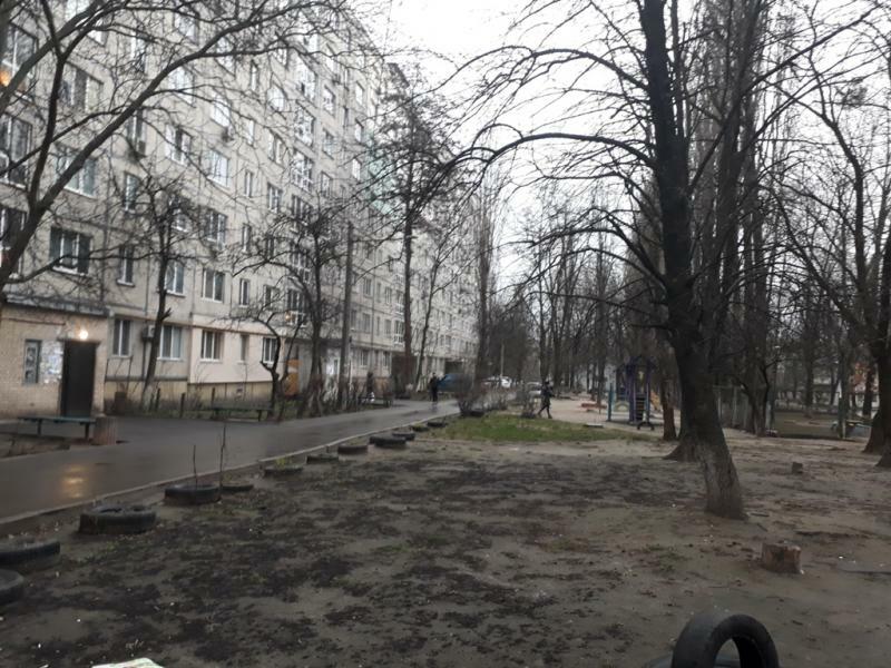 Киев, Кольцова бул., 7