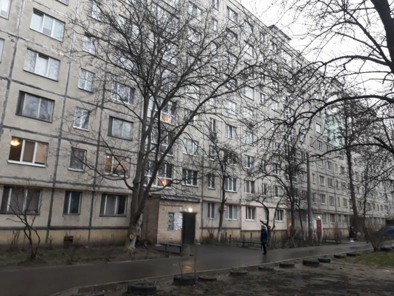 Киев, Кольцова бул., 7