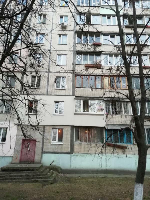 Киев, Кольцова бул., 7
