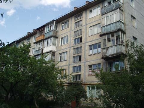 Киев, Космическая ул., 5