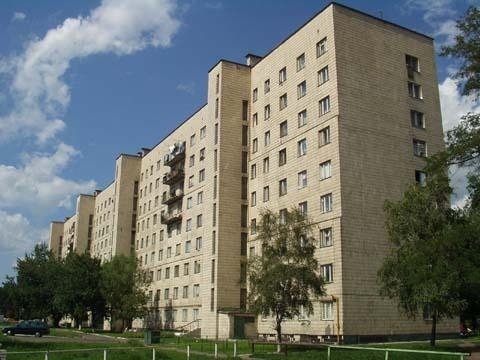 Київ, Космонавта Волкова вул., 10А