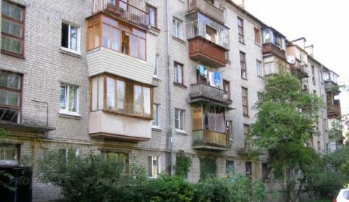 Київ, Новодарницька вул., 30