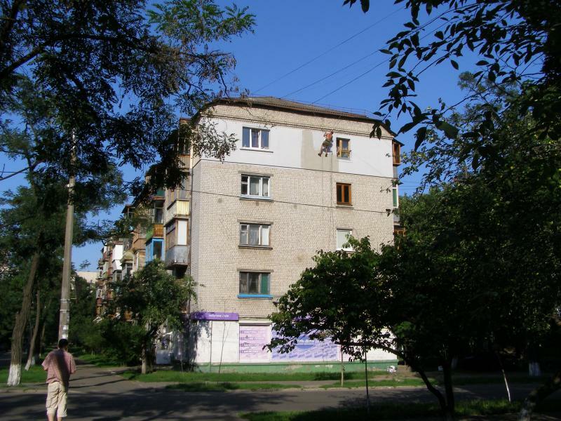 Київ, Новодарницька вул., 30