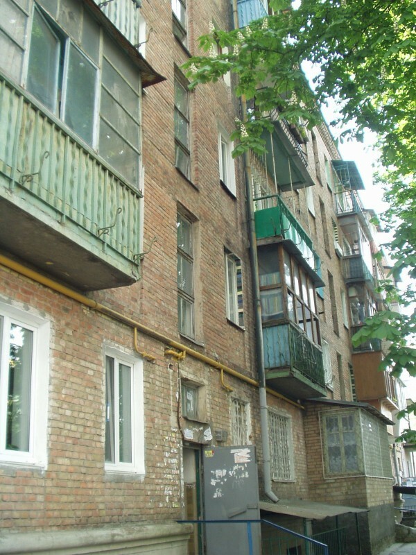 Киев, Новгородская ул., 4