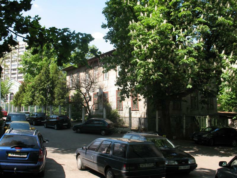 Киев, Николая Пимоненко ул., 8А