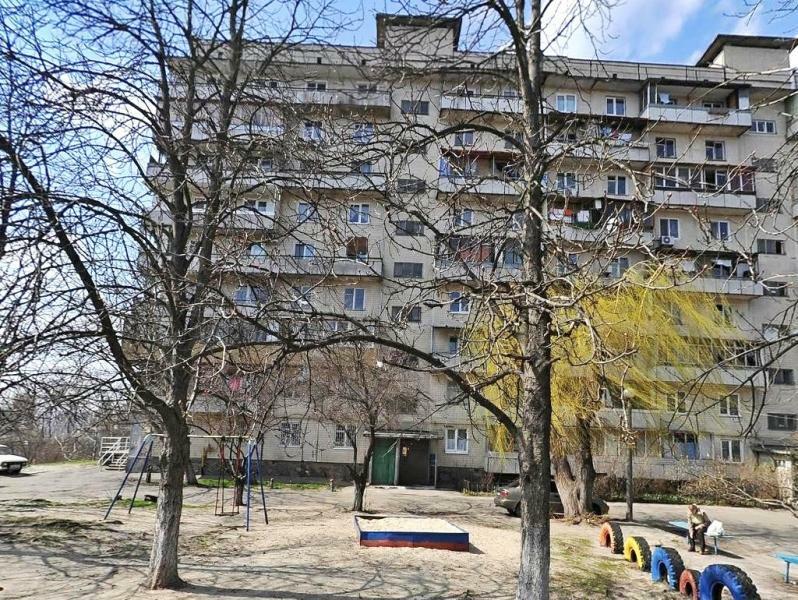 Киев, Николая Раевского ул., 11