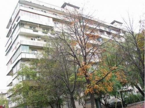 Киев, Николая Раевского ул., 11