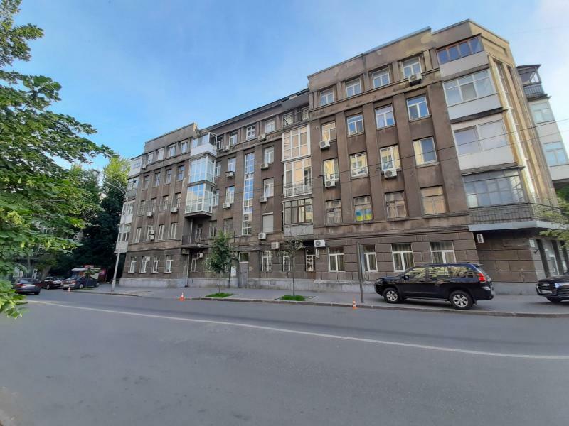 Аренда 3-комнатной квартиры 90 м², Институтская ул., 24/7
