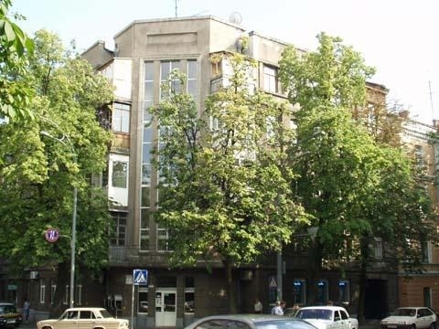 Аренда 3-комнатной квартиры 90 м², Институтская ул., 24/7