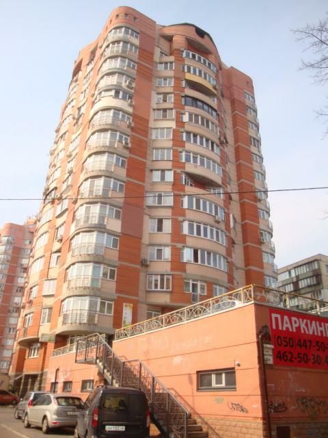 Киев, Кубанской Украины ул., 33А