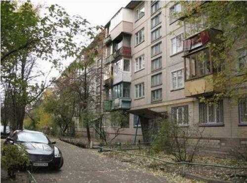 Киев, Каунасская ул., 4/1