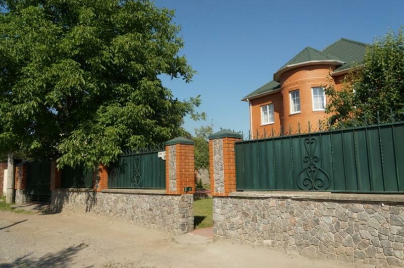 Киевская обл., Белоцерковский район, г. Белая Церковь, Речная ул., 21
