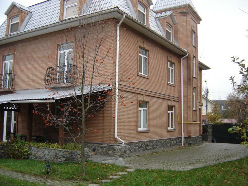 Киев, Кирпоноса ул., 17