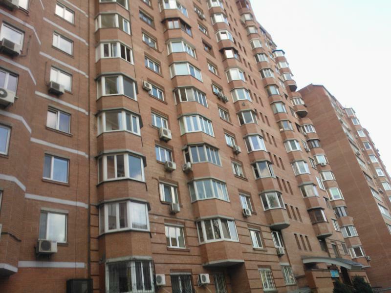 Продаж 3-кімнатної квартири 117 м², Клінічна вул., 23-25