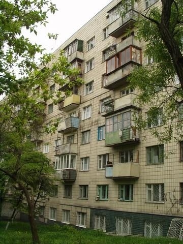 Киев, Коломыйский пер., 3/1