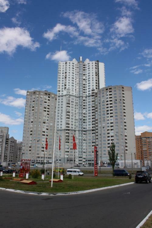 Продажа 4-комнатной квартиры 142.2 м², Княжий Затон ул., 21