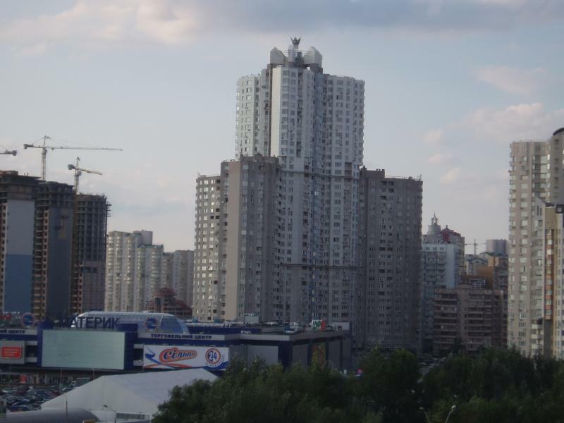 Продаж 2-кімнатної квартири 96 м², Княжий Затон вул., 21