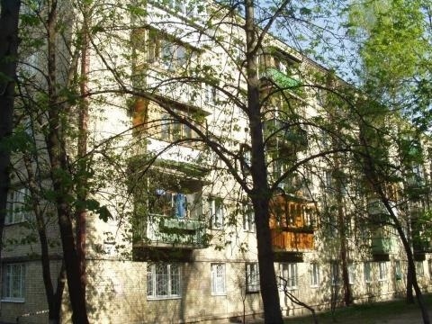 Киев, Искровская ул., 4