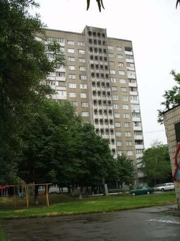Київ, Композитора Лятошинського вул., 2