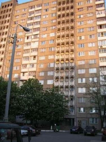 Київ, Композитора Лятошинського вул., 2