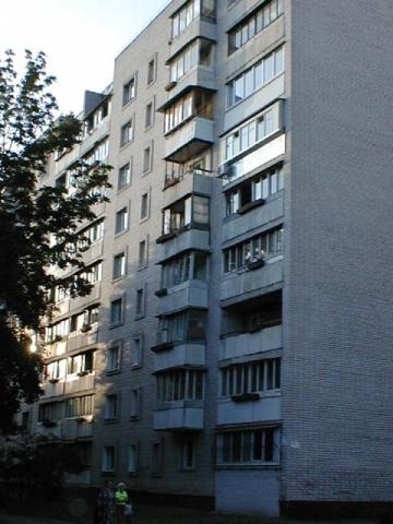 Київ, Миколи Шепелєва вул., 9